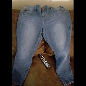 Size 20 stretch Torrid skinny jeans